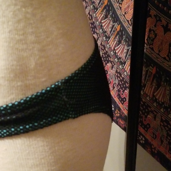 Bikini - Picture 4 of 4